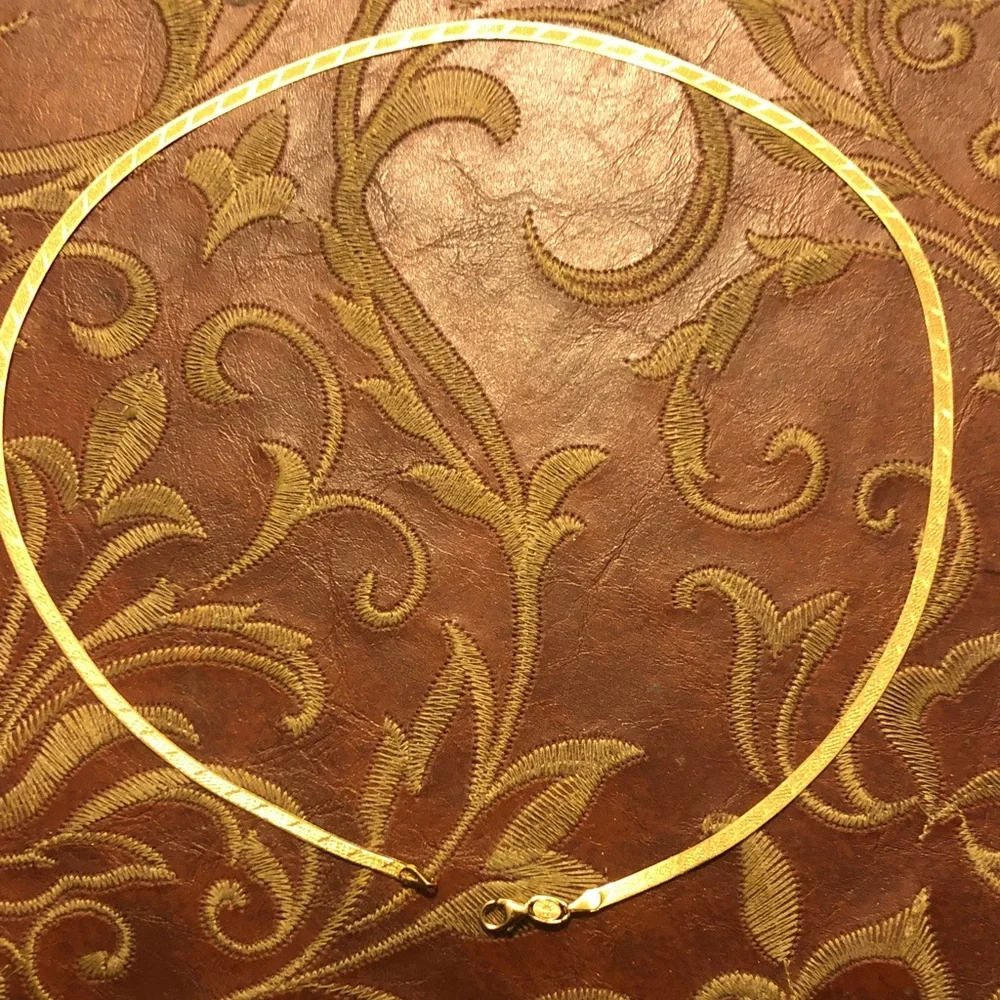 Unisex herringbone 14k necklace - Picture 4 of 16